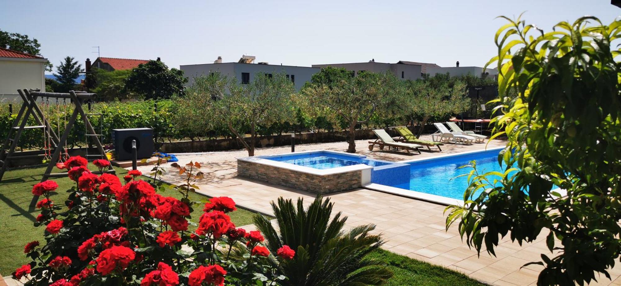 Apartment House Kastela With Heated Pool & Jacuzzi Camera foto