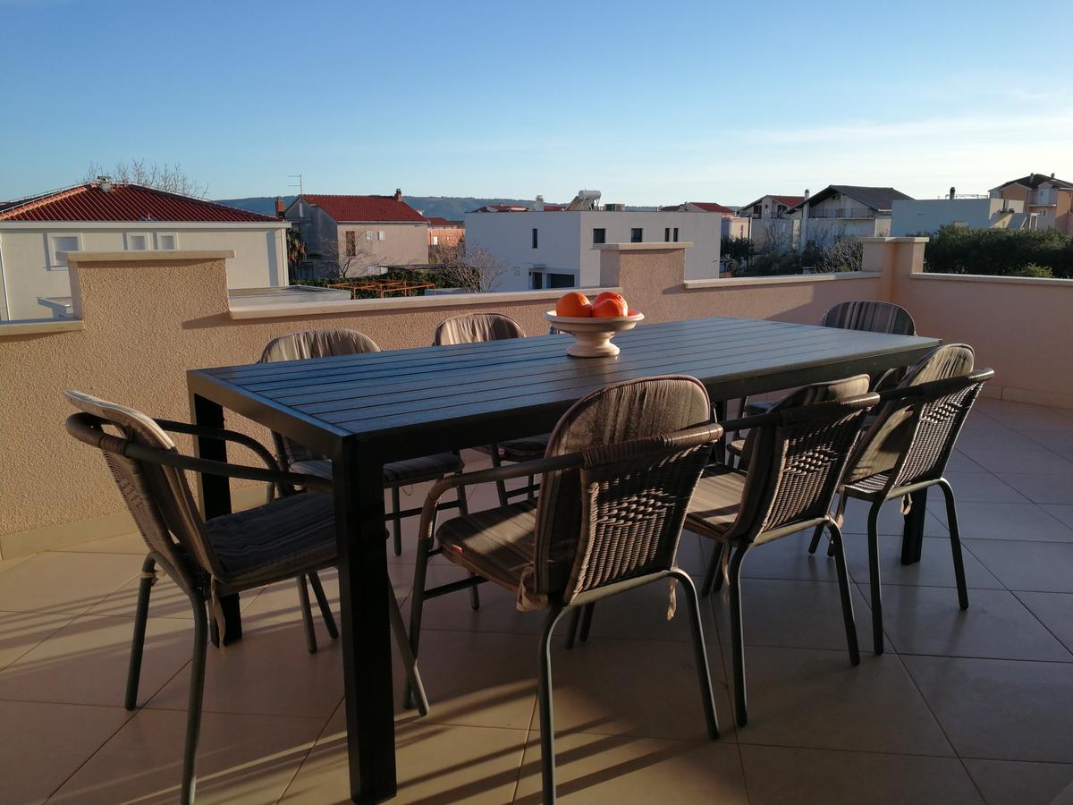 Apartment House Kastela With Heated Pool & Jacuzzi Esterno foto